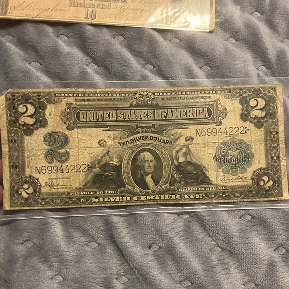 Old Money - Picture 4 of 9